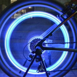 Dr. Phone-DrPhone FireFly - 2x Ventieldop met LED RGB (7 kleuren) - Lichtsensor - Fiets Ventiel Licht voor o.a. fietsen€ 11,95€ 9,88DrPhoneVerlichting