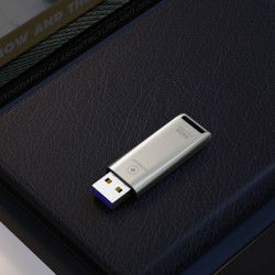 Dr. Phone-LUXWALLET FlashBlaze – USB 3.2 Flashdrive – 256GB – OTG – USB-Stick - Stootbestendig Design – Leessnelheid tot 110 Mbps€ 29,95€ 24,75Flashdrives