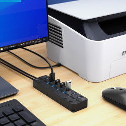 Dr. Phone-LUXWALLET PowerHub Pro - 7-in-1 USB Hub - USB 2.0 - USB-Aansluiting - Aan/Uit schakelaar - Splitter - LED Indicatie - Zwart€ 18,95€ 15,66Hub / Adapter