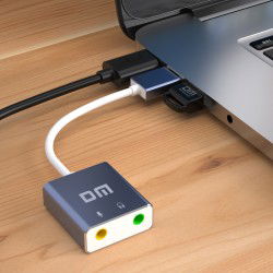 Dr. Phone-DrPhone FxSound - USB externe geluidskaart naar 3.5mm audio microfoon / audio interface AUX adapter 7.1€ 14,95€ 12,36DrPhoneAudio kabel