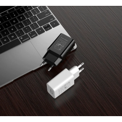 Dr. Phone-DrPhone LS5 - Gecertificeerde Universele USB Lader - 5W Lader - wandlader - 5V/1A - Thuislader - Adapter - Wit€ 9,95€ 8,22Thuislader/ Wandlader 